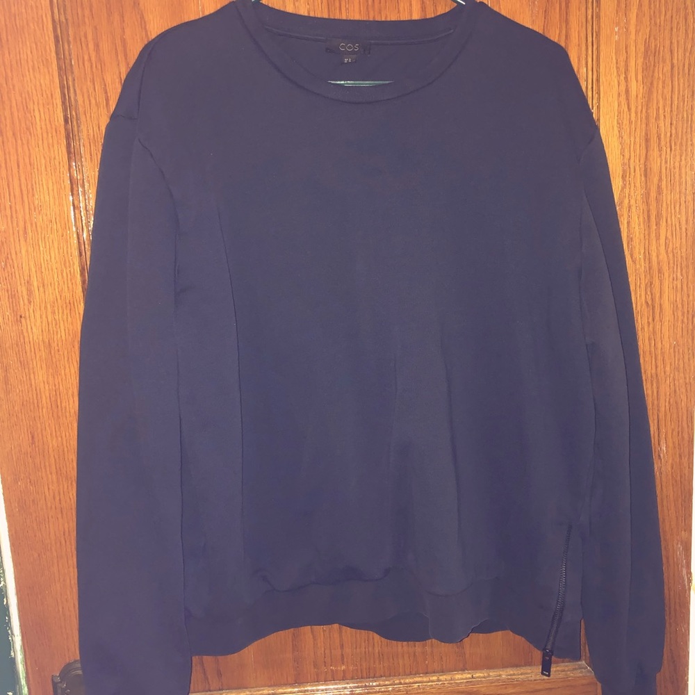 COS sweatshirt